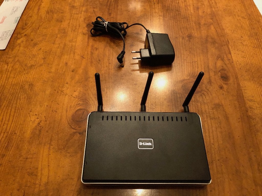 ROUTER   D-LINK, Ophalen of Verzenden, Zo goed als nieuw