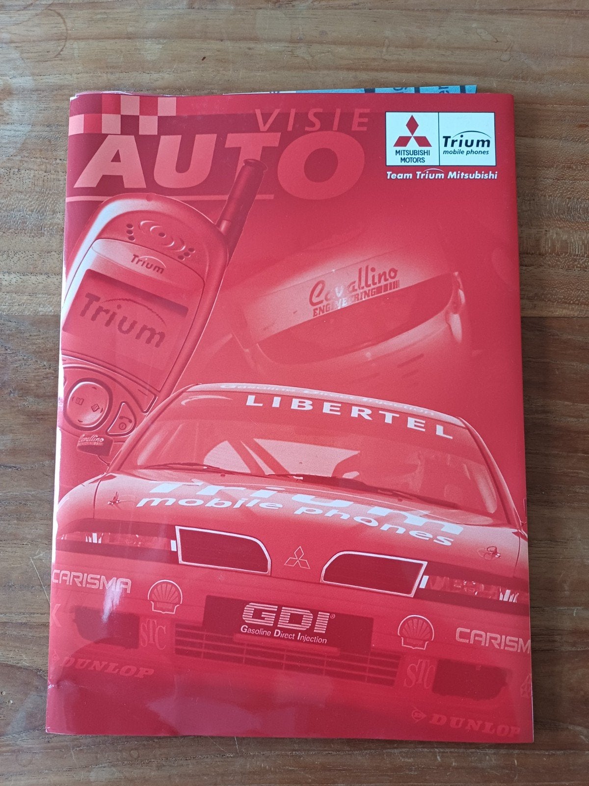 Nederlandse Autosport Historie: Team Trium Mitsubishi 2000, Boeken, Ophalen of Verzenden, Autovisie, Mitsubishi, Zo goed als nieuw