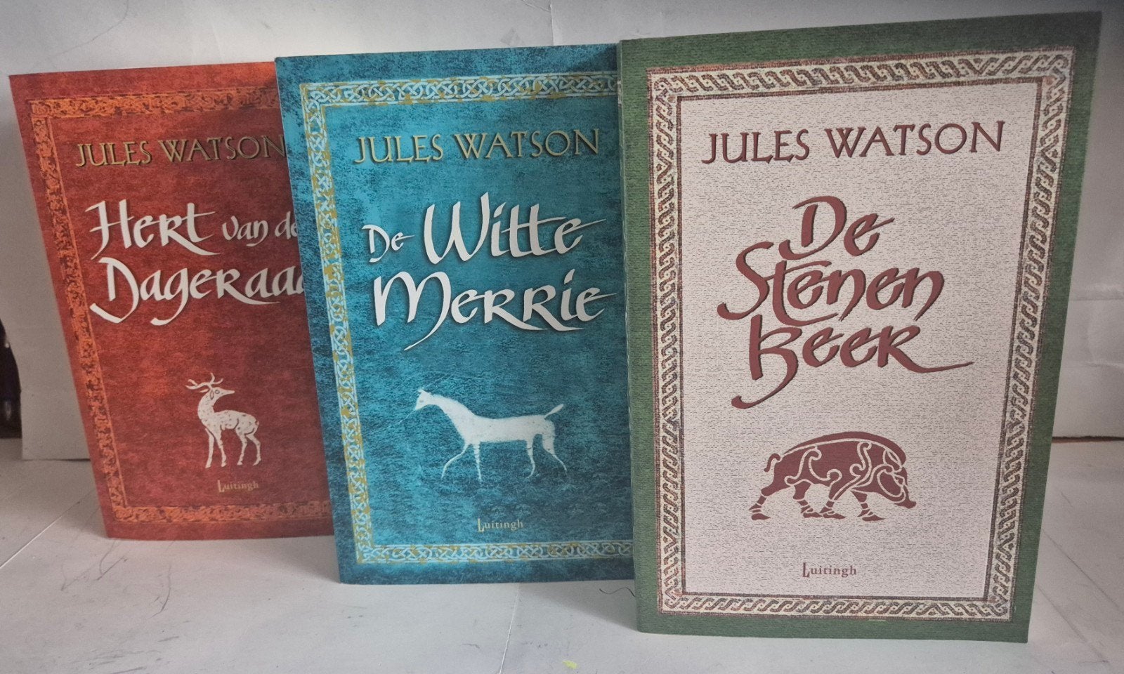 Jules Watson HERT-MERRIE-BEER Prehistorische Fantasy, Boeken, Ophalen of Verzenden, Zo goed als nieuw