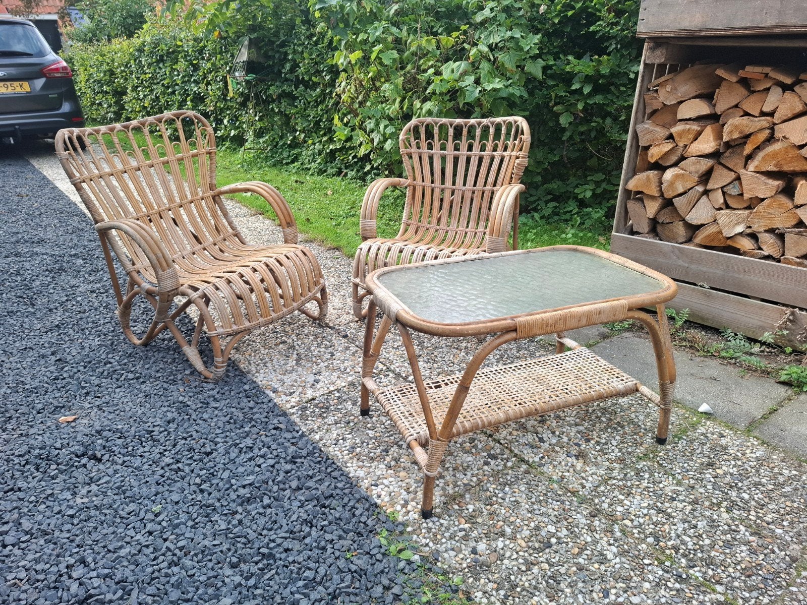 Rotan set: 2 stoelen en salontafel met glasplaat, Gebruikt, Bijzettafel, Rotan, Tuinset