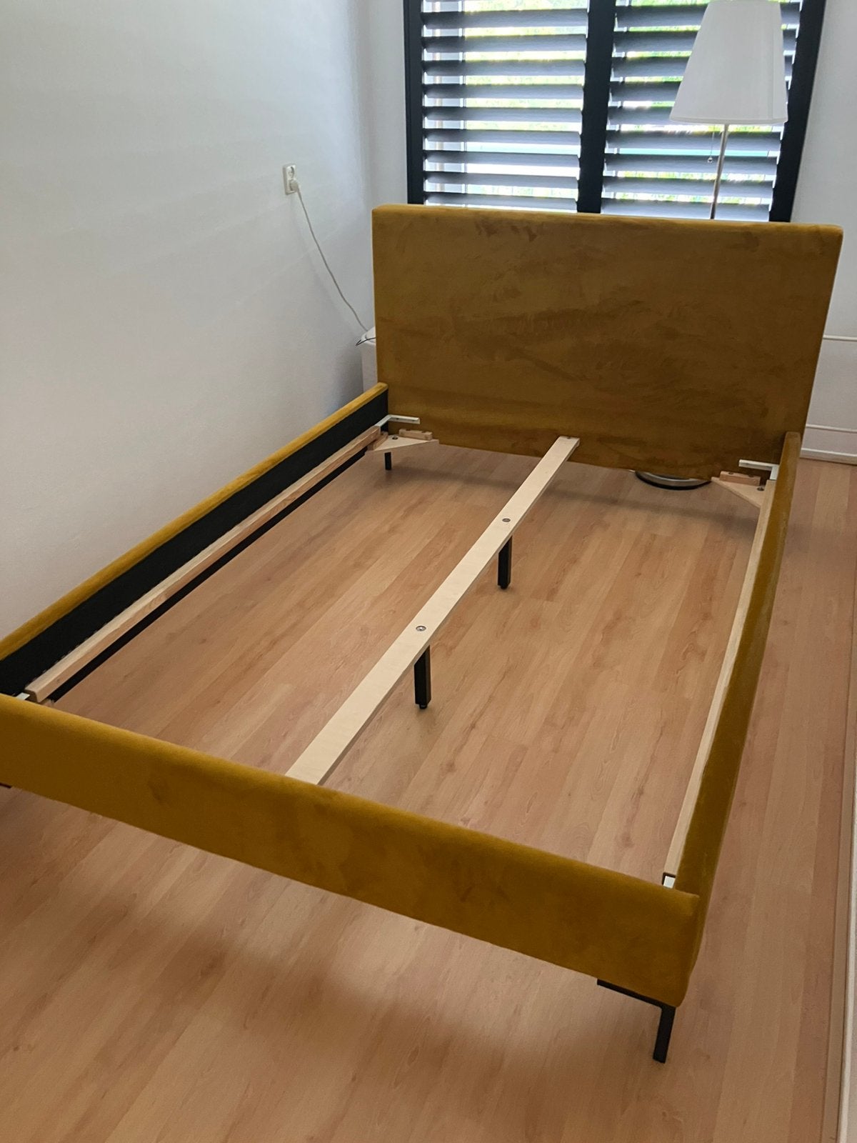 Bedden, Ophalen, Tweepersoons, 140 cm, Zo goed als nieuw
