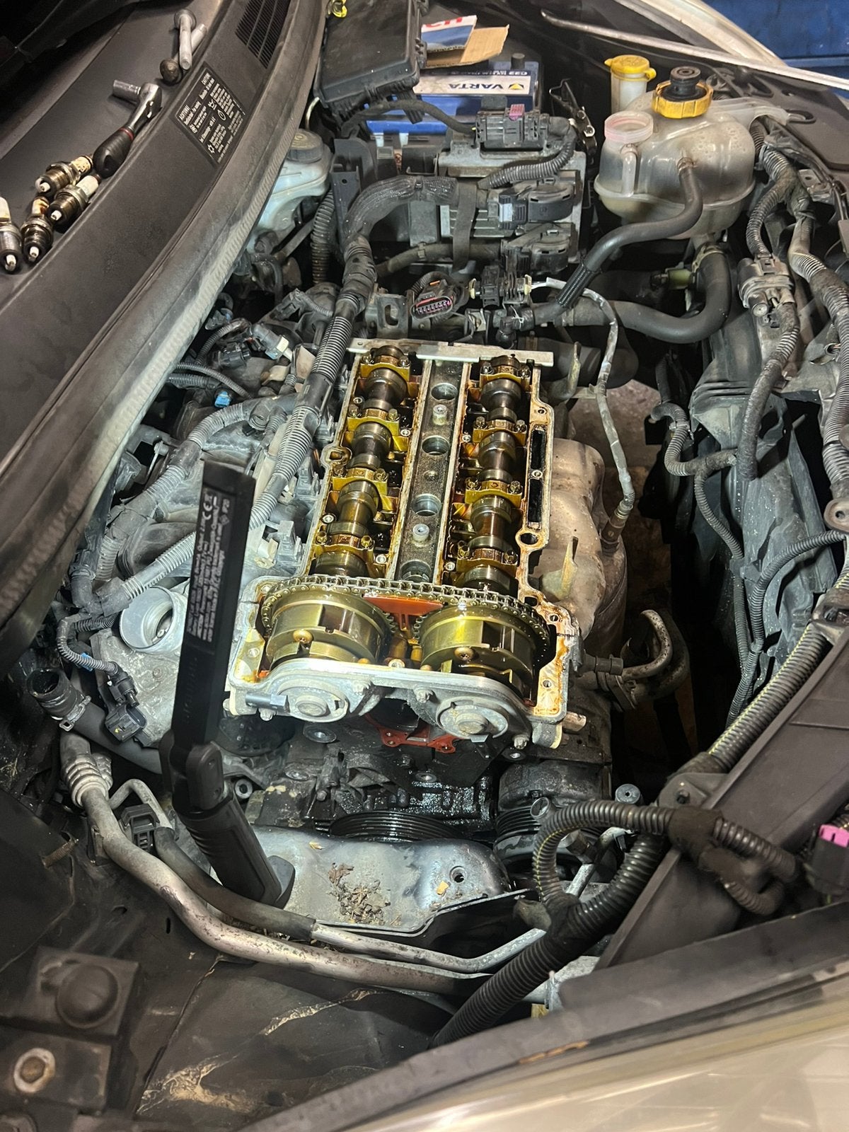 Opel corsa E distributieketting, Ophalen