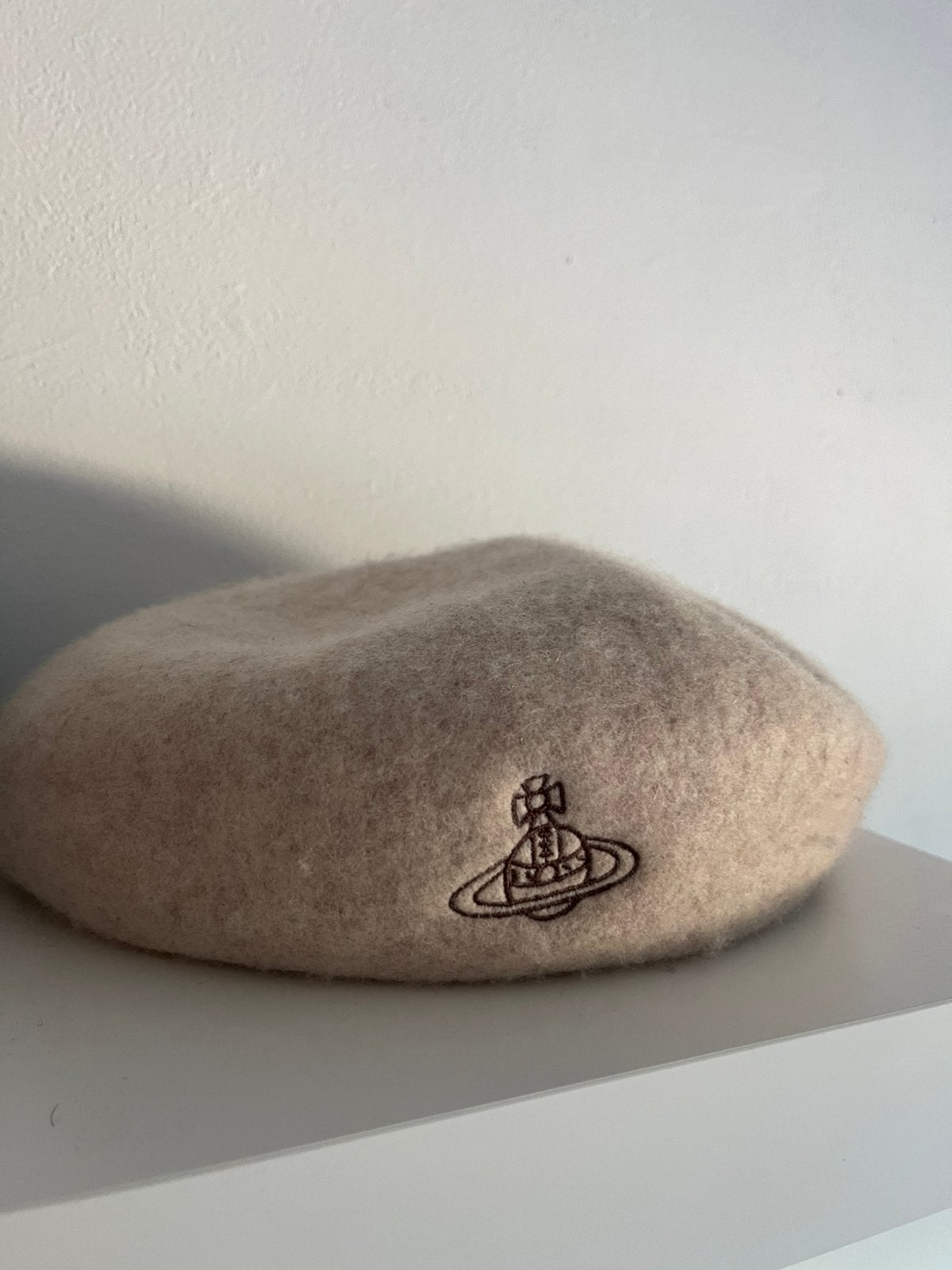 Vivienne Westwood Beret, Verzenden, Zo goed als nieuw, One size fits all, Hoed