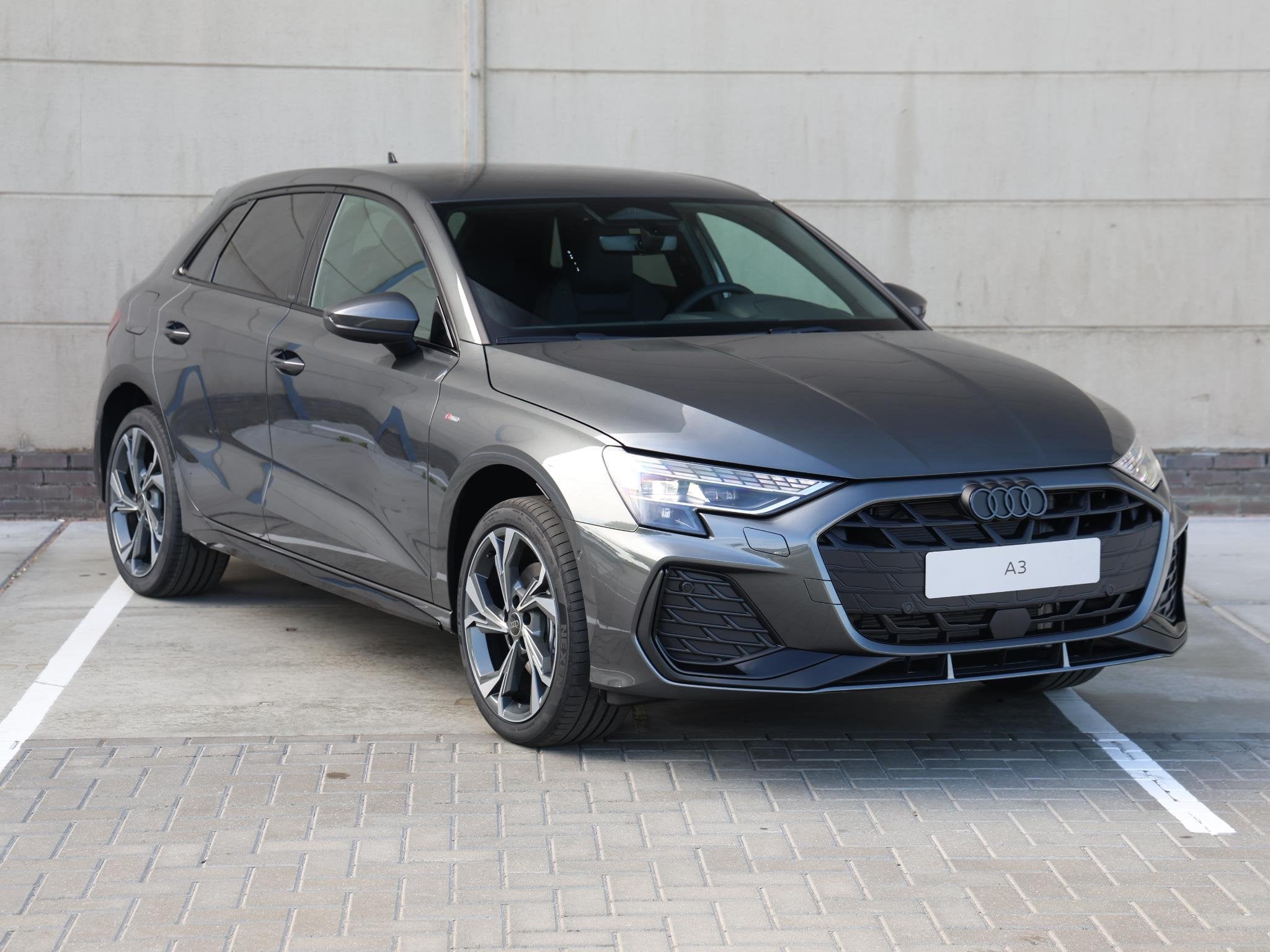Audi A3 Sportback S edition 40 TFSI e 150 kW / 204 PK | Came, Auto's, 1498 cc, 4 cilinders, 150 min, Leder en Stof