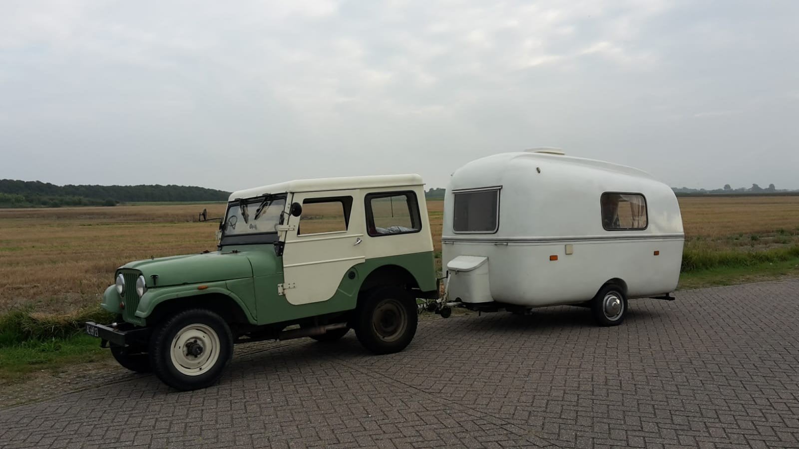 Biod Bambi Vintage Caravan 1971, 500 - 750 kg, Rondzit, Luifel