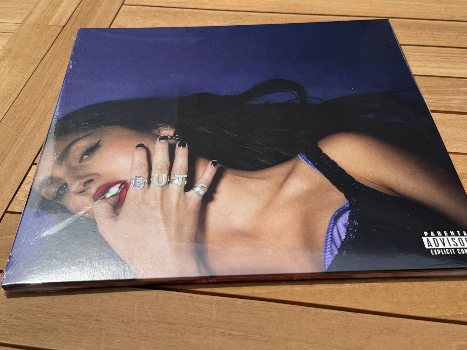 Olivia Rodrigo - GUTS - Speciale Rode Vinyl LP, Ophalen of Verzenden, 12 inch, Nieuw in verpakking, Colored vinyl