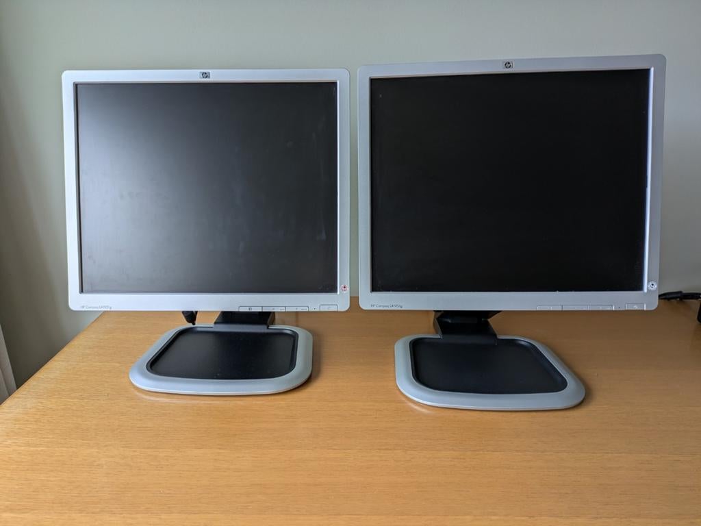 HP Compaq LA1951g Monitor 19 inch, verstelbaar, 2 te koop, Computers en Software, Monitoren, Ophalen, Gebruikt, HP Compaq, Overige typen