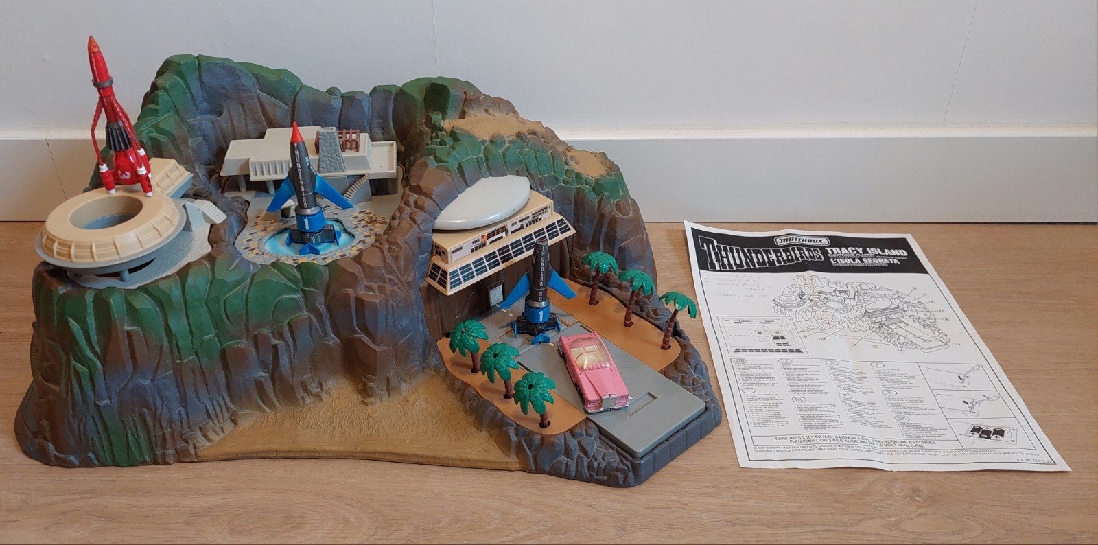 Thunderbirds eilanden (6) met poppetjes en voertuigen, Ophalen of Verzenden, Zo goed als nieuw
