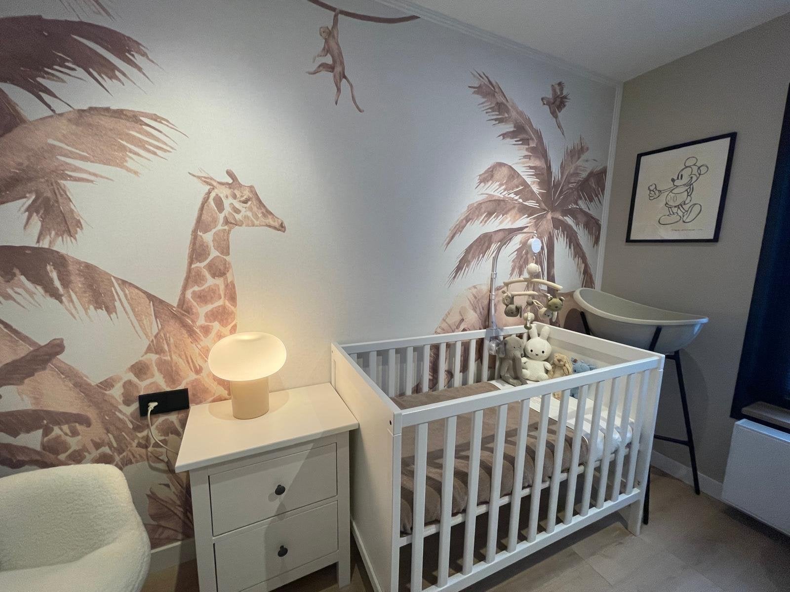 Wit babybed met matras - verstelbaar in 2 hoogtes, Kinderen en Baby's, Ophalen, Gebruikt, Ledikant