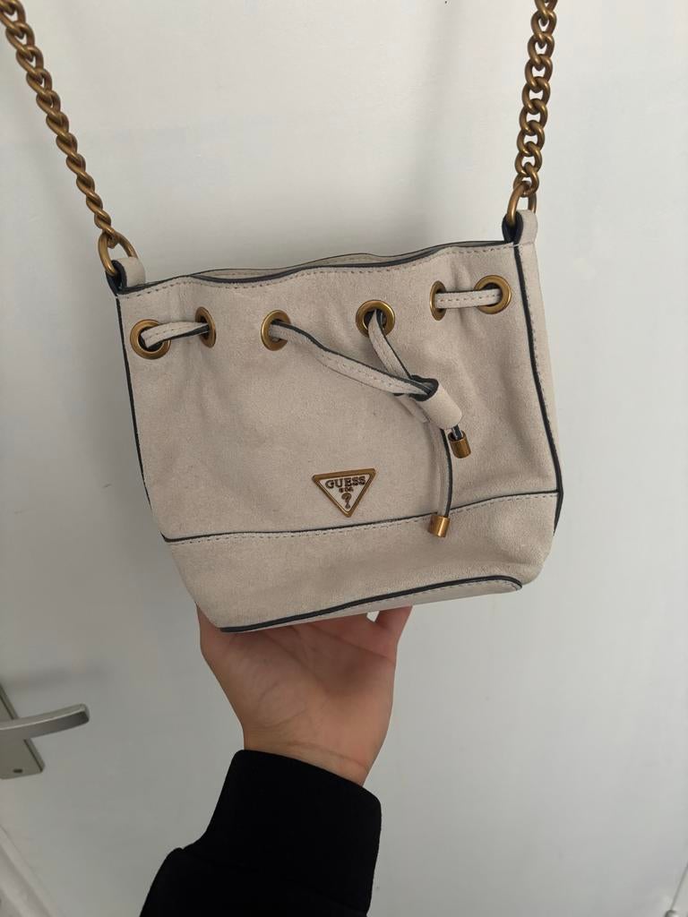 Guess Schoudertasje - Elegant en Stijlvol, Ophalen of Verzenden, Gebruikt, Beige, Overige merken