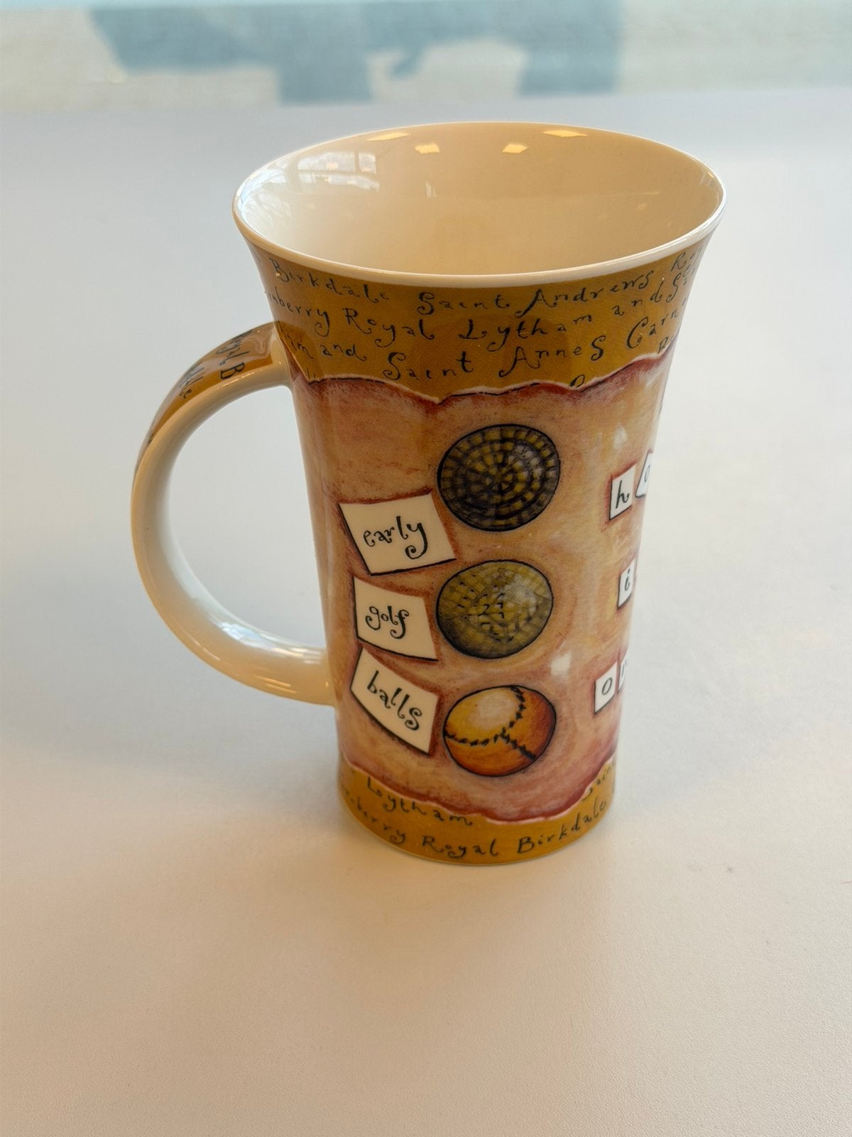 Dunoon Glencoe World of GOLF Mok Fine Bone China Scotland, Nieuw, H, H, Porselein
