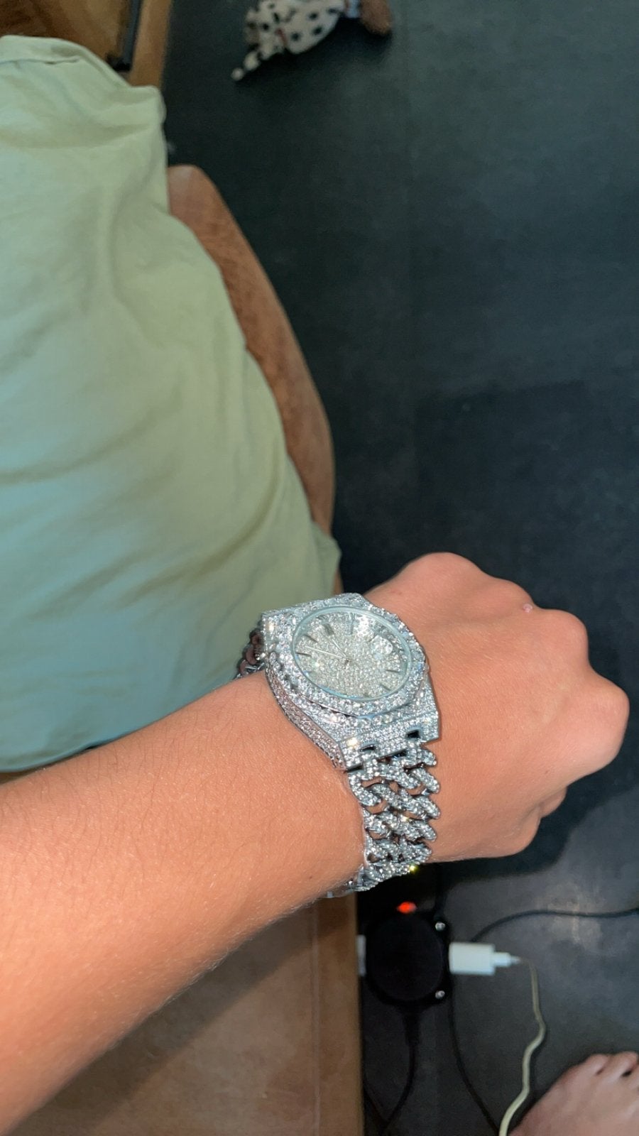 Opvallend Zilverkleurig Horloge met Strass Steentjes, Sieraden, Tassen en Uiterlijk, Horloges | Antiek, Ophalen, Zilver, Polshorloge