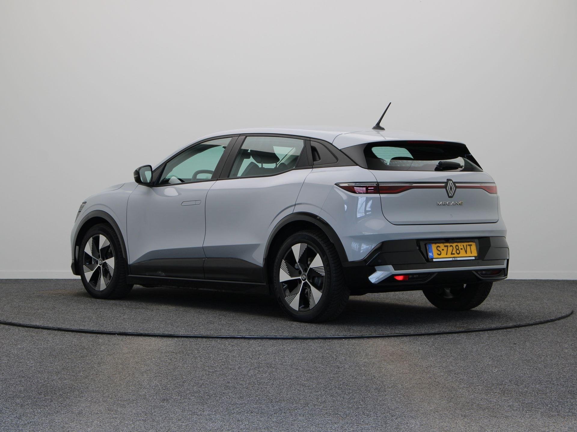 Renault Megane E-Tech EV60 Optimum Charge Evolution | 95% Ac, Stof, 33 min, 900 kg, Mégane