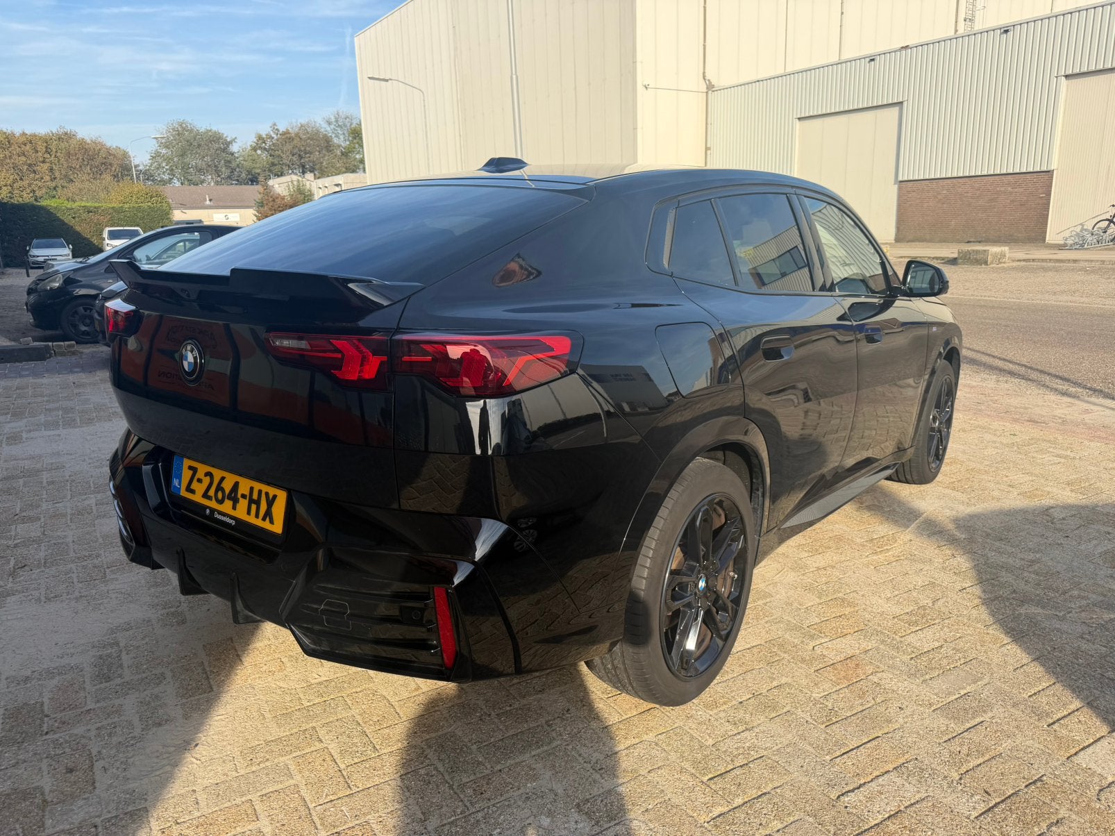 Origineel Nederlands BMW X2 Sdrive20i 150pk Aut 2024 Zwart, Auto's, X2, 1800 kg, 156 pk, Zwart