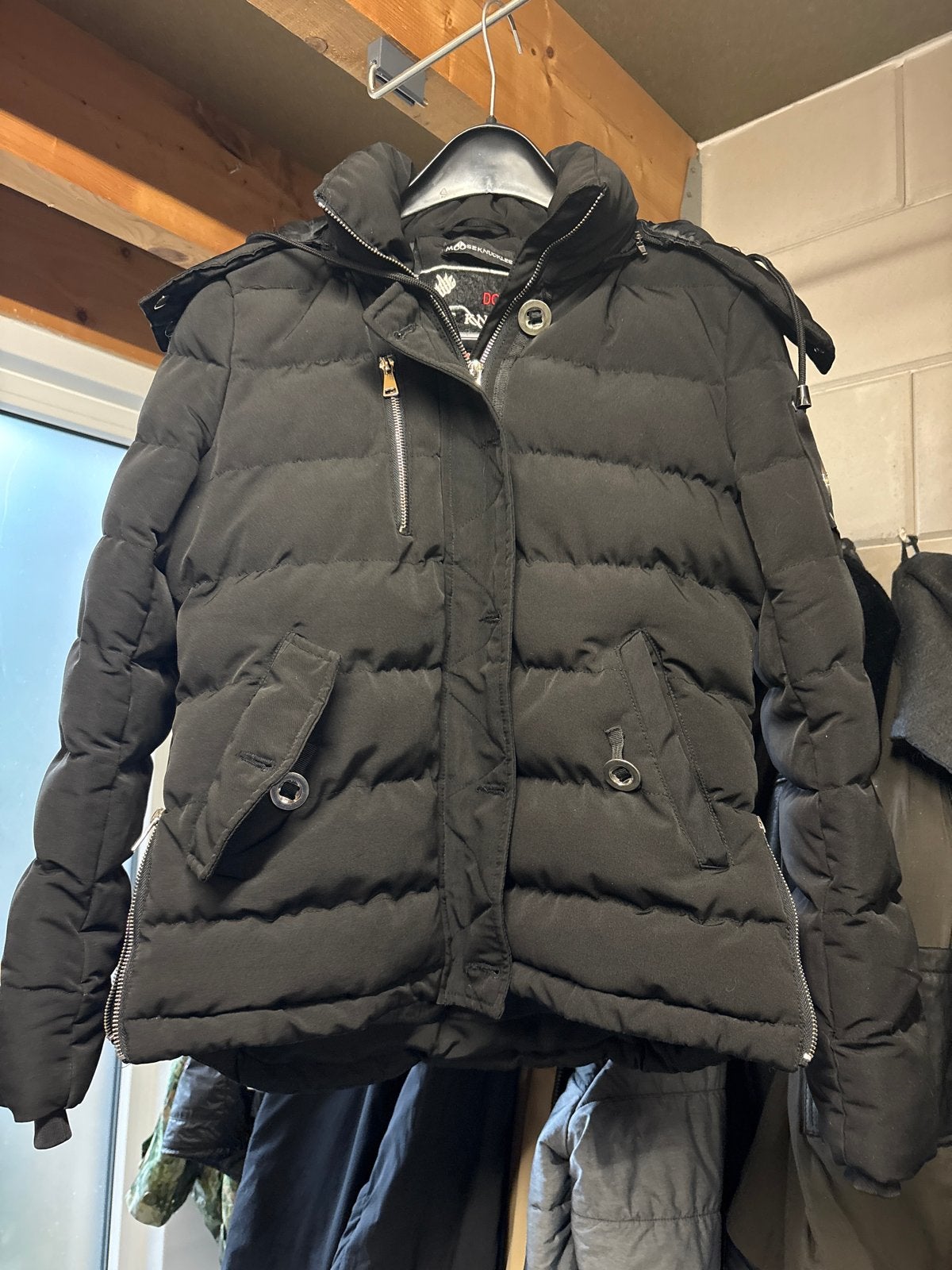 Moose Knuckles Dames Winterjas Zwart Maat S, Ophalen of Verzenden, Zo goed als nieuw, Maat 36 (S), Zwart