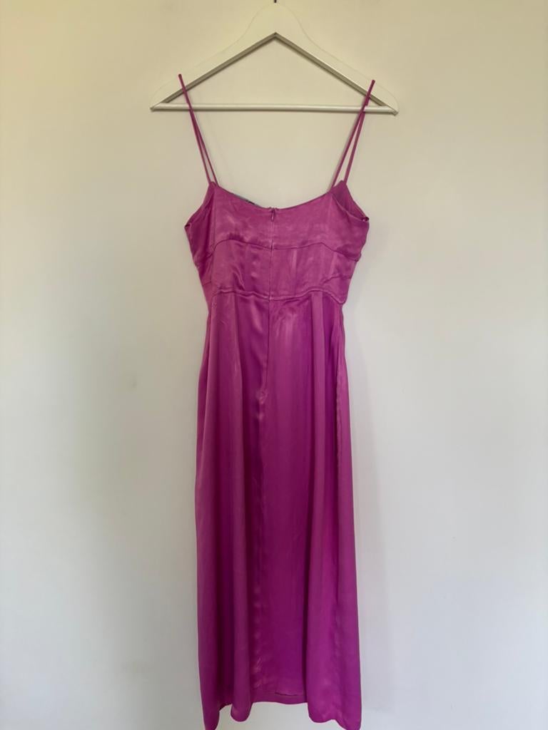 Zara satin dress xs, Kleding | Dames, Ophalen of Verzenden, Zo goed als nieuw, Maat 34 (XS) of kleiner, Onder de knie