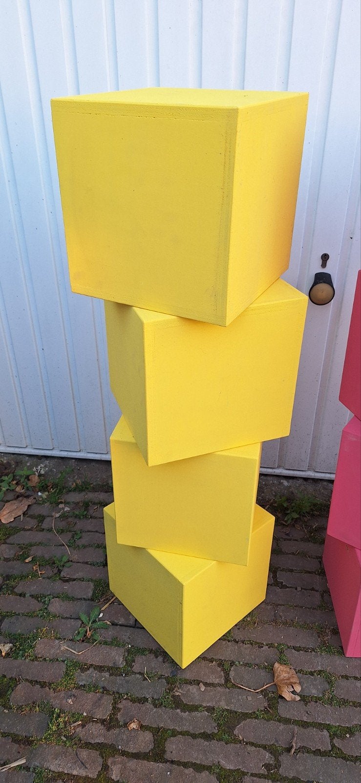 Gele multiplex blokken 25x25x25cm, Ophalen, Zo goed als nieuw, Versiering, Overige