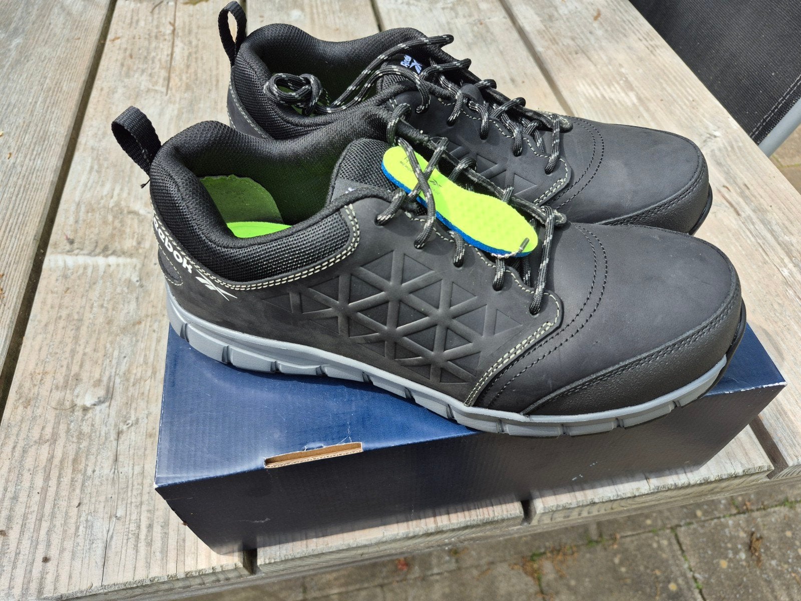 Reebok safety schoenen. Maat 45, Ophalen of Verzenden, Nieuw