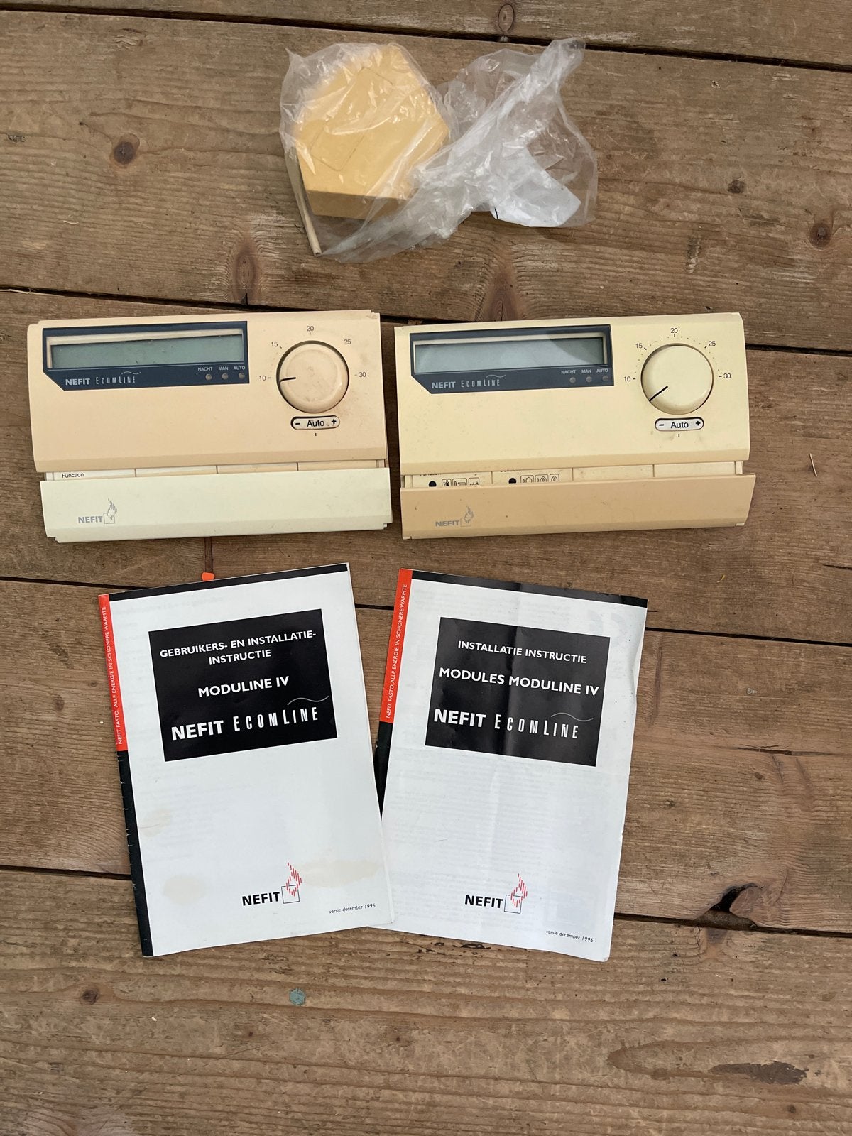 Nefit Ecomline Moduline IV Thermostaten met handleiding, Doe-het-zelf en Verbouw, Thermostaten, Ophalen, Slimme thermostaat, Gebruikt