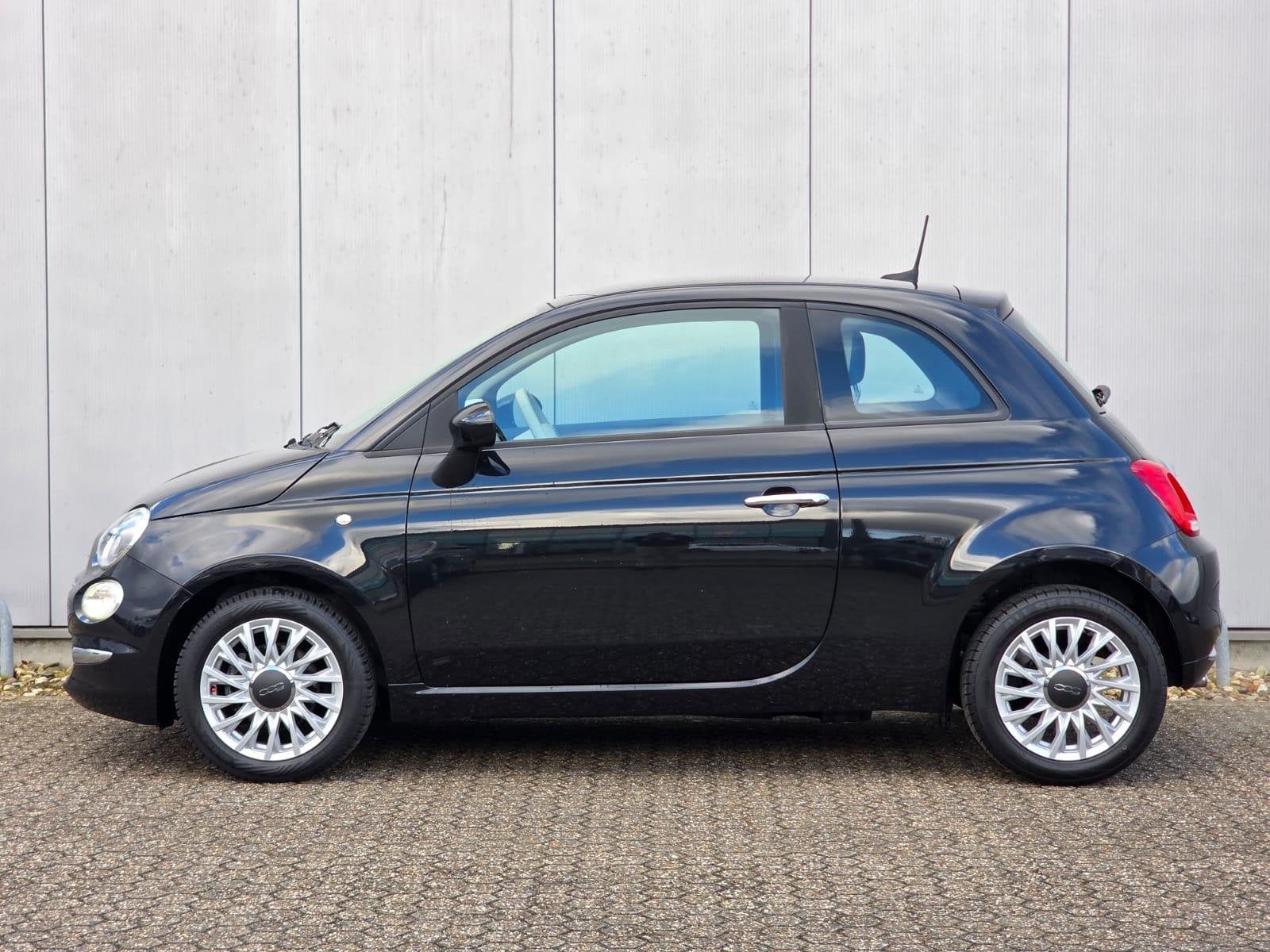 Fiat 500 70pk Hybrid Lounge | Airconditioning | Carplay / An, Auto's, Dealer onderhouden, Stof, 4 stoelen, Zwart