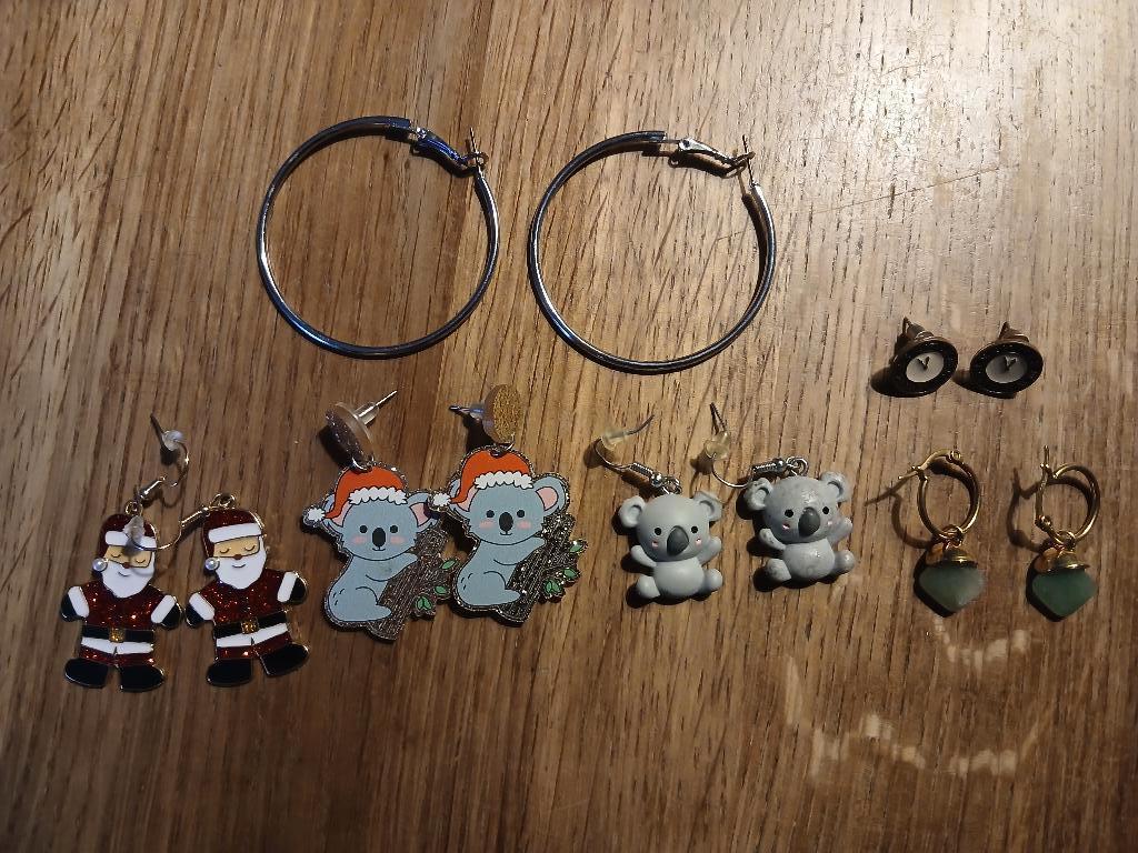 6 paar oorbellen (o.a. Kerst, koala, klok,  ringen), Overige materialen, Hangers, Ophalen of Verzenden, Zo goed als nieuw