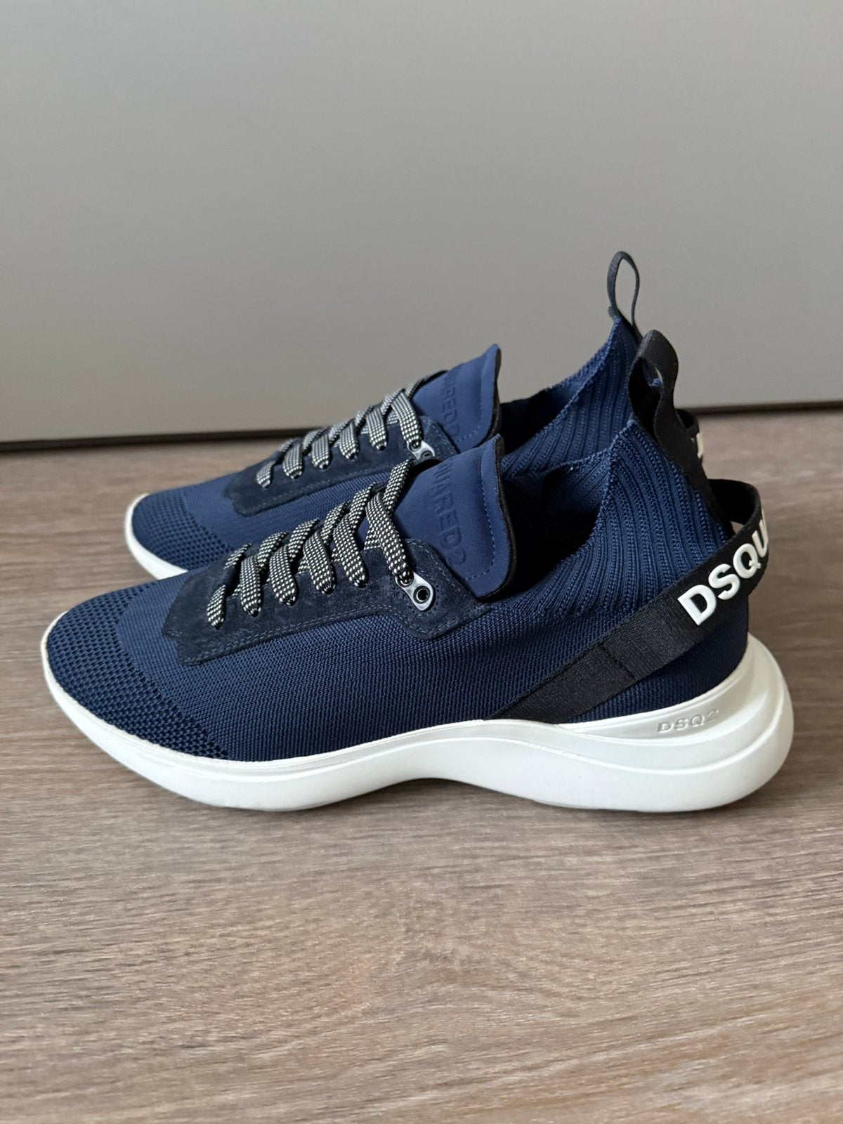 Dsquared2 schoenen nieuw 1 keer gedragen, Kleding | Heren, Ophalen, Blauw, Sneakers of Gympen, Zo goed als nieuw