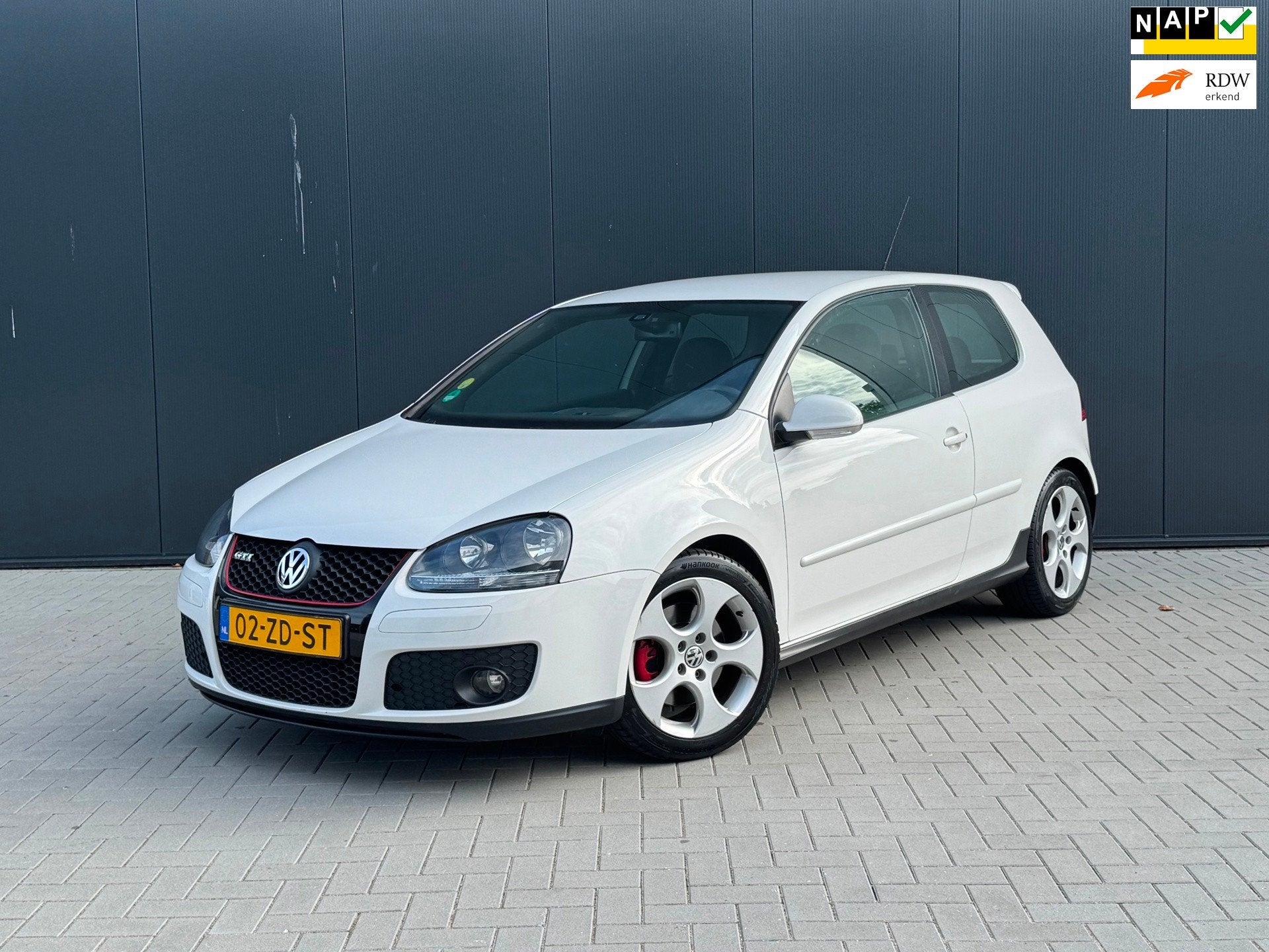 Volkswagen Golf 2.0 TFSI GTI 60 NAP | CLIMA | CRUISE | NAVI, Auto's, Stof, Gebruikt, 4 cilinders, Wit