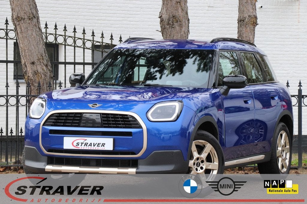MINI Countryman 1.5 C Favoured S |JCW Stoelen |Stuurwielverw, Auto's, Mini, 12 maanden, Gebruikt, Euro 6, Blauw