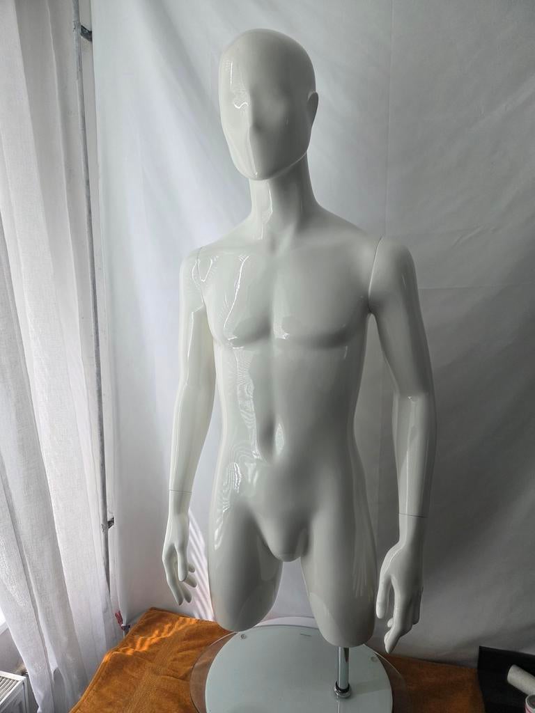 Mannequin paspop etalagepop buste heren man, Ophalen