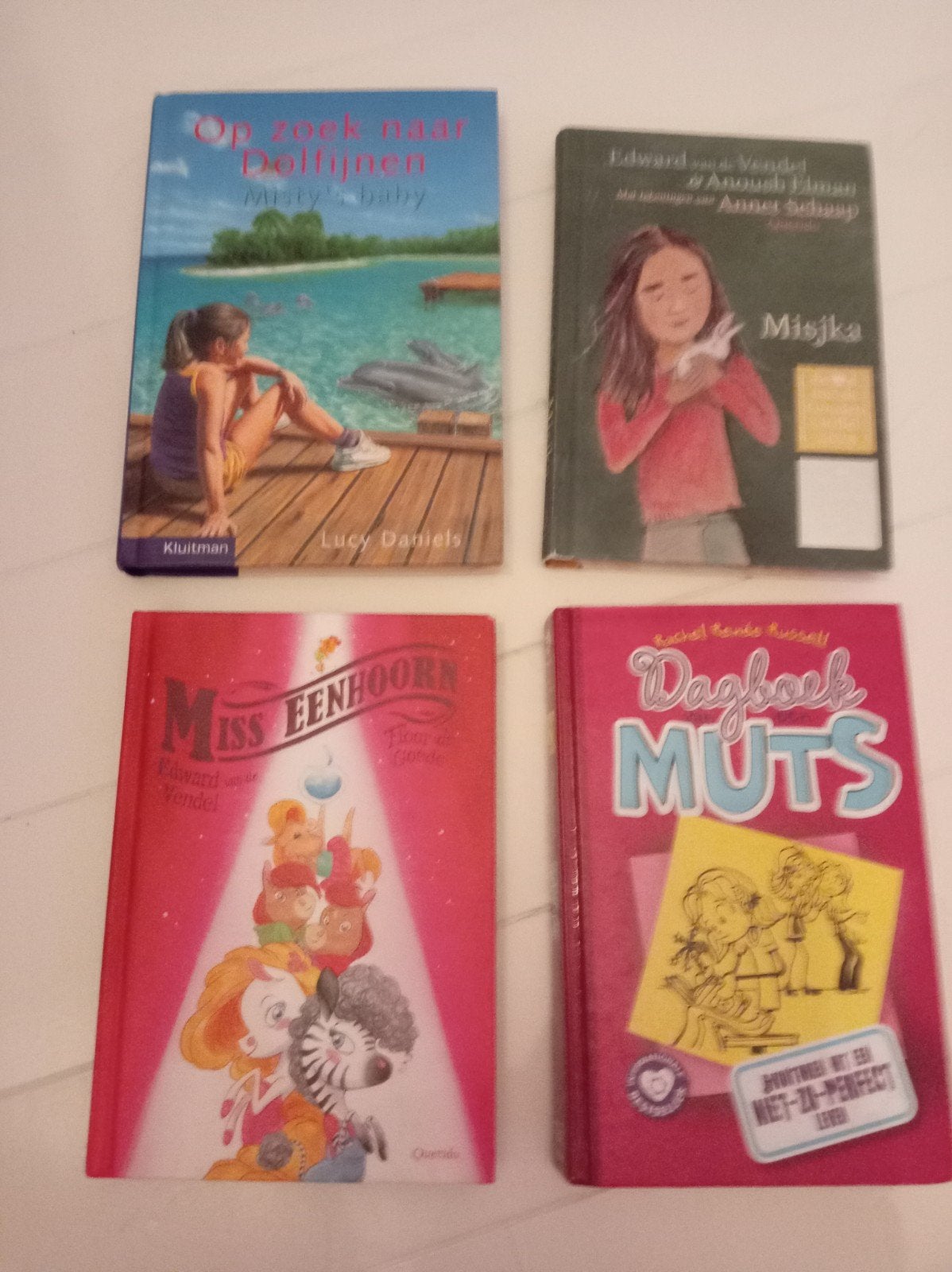 4 leuke kinderboeken, Ophalen of Verzenden, Zo goed als nieuw