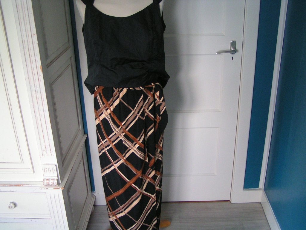 Prachtige Nieuwe Rok maat 44-46, Kleding | Dames, Zwart, Maat 46/48 (XL) of groter, Nieuw, Ophalen of Verzenden