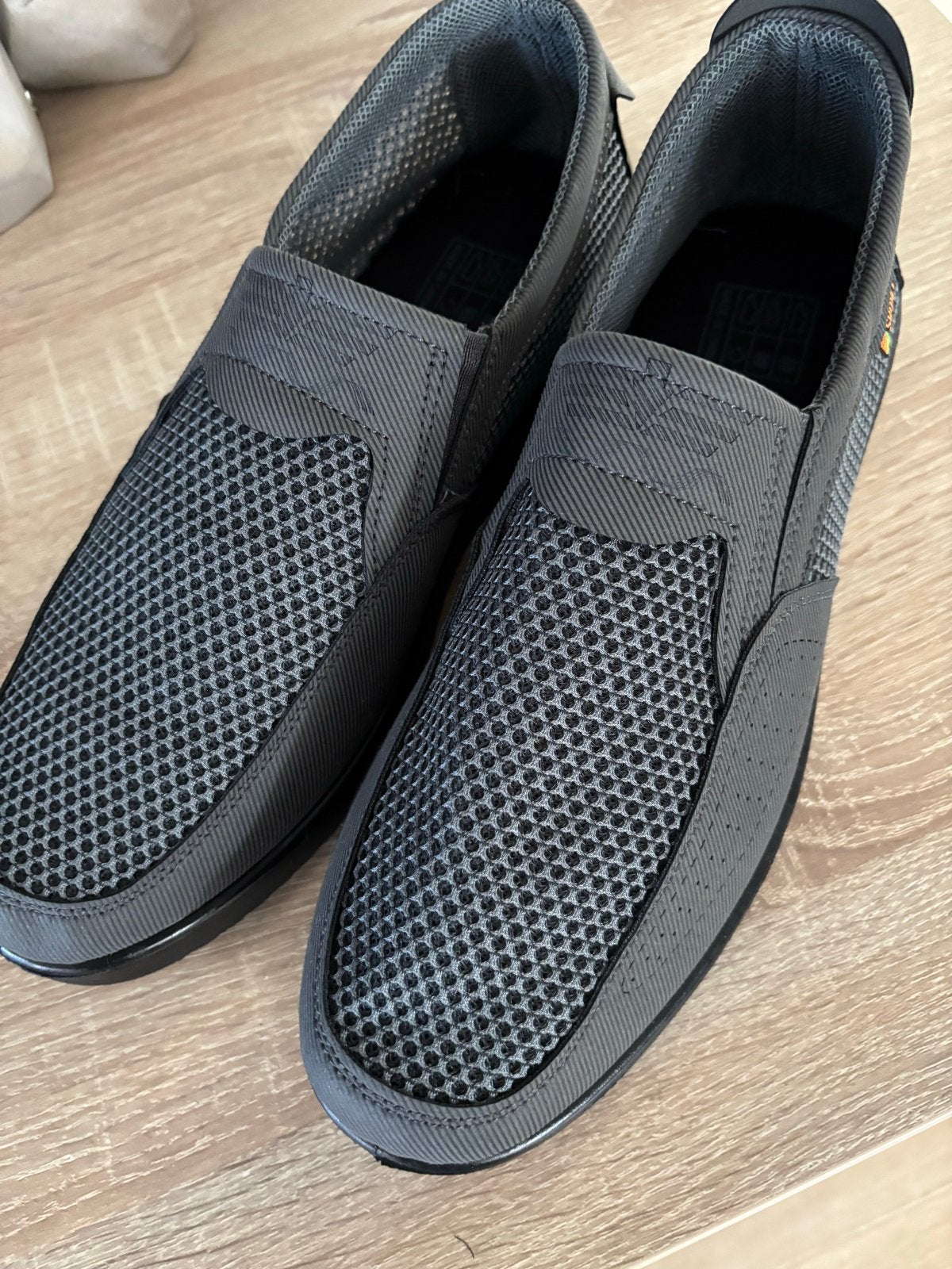 Comfortabele grijze instappers - Maat 43, Ophalen of Verzenden, Zo goed als nieuw, Overige kleuren, Loafers