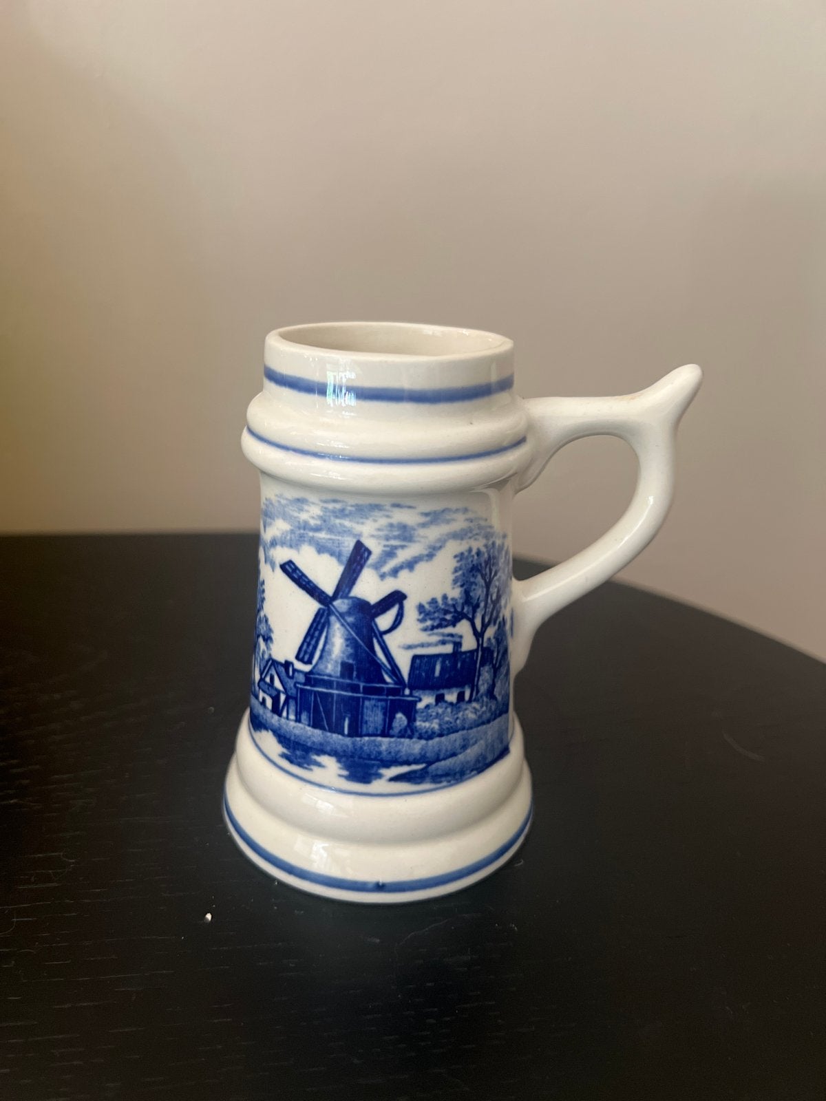 Delfts Blauw Miniatuur Bierpul met Molen en Bloemen, Ophalen of Verzenden