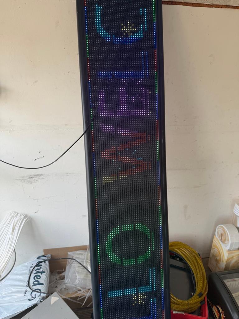 LED Lichtreclame 'OPEN' - Programmeerbaar Display, Ophalen