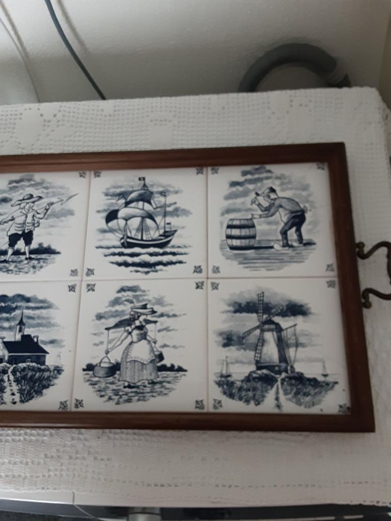 Antiek dienblad met tegeltjes kleur blauw., Ophalen of Verzenden, Gebruikt, Hout
