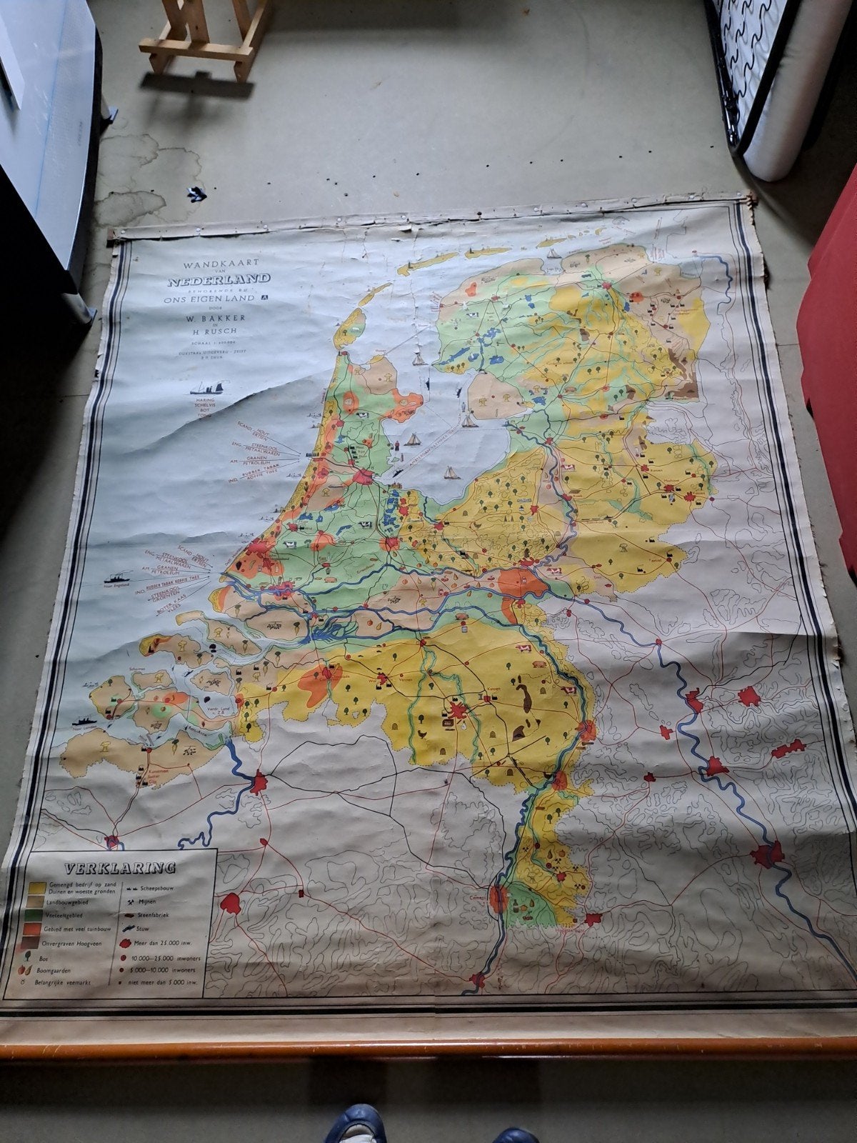 Grote Oude Wandkaart Nederland 177x155cm (Schoolkaart), Boeken, Atlassen en Landkaarten, Landkaart, 1800 tot 2000, Nederland, Ophalen