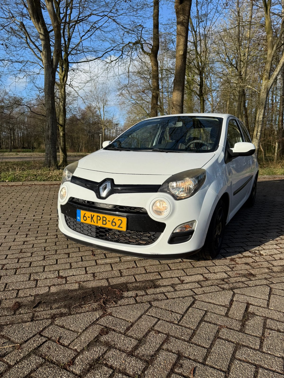 Renault Twingo 1.2 16V 2013 Wit Airco zeer netjes. Nw Apk, 839 kg, 74 pk, 4 cilinders, 4 stoelen