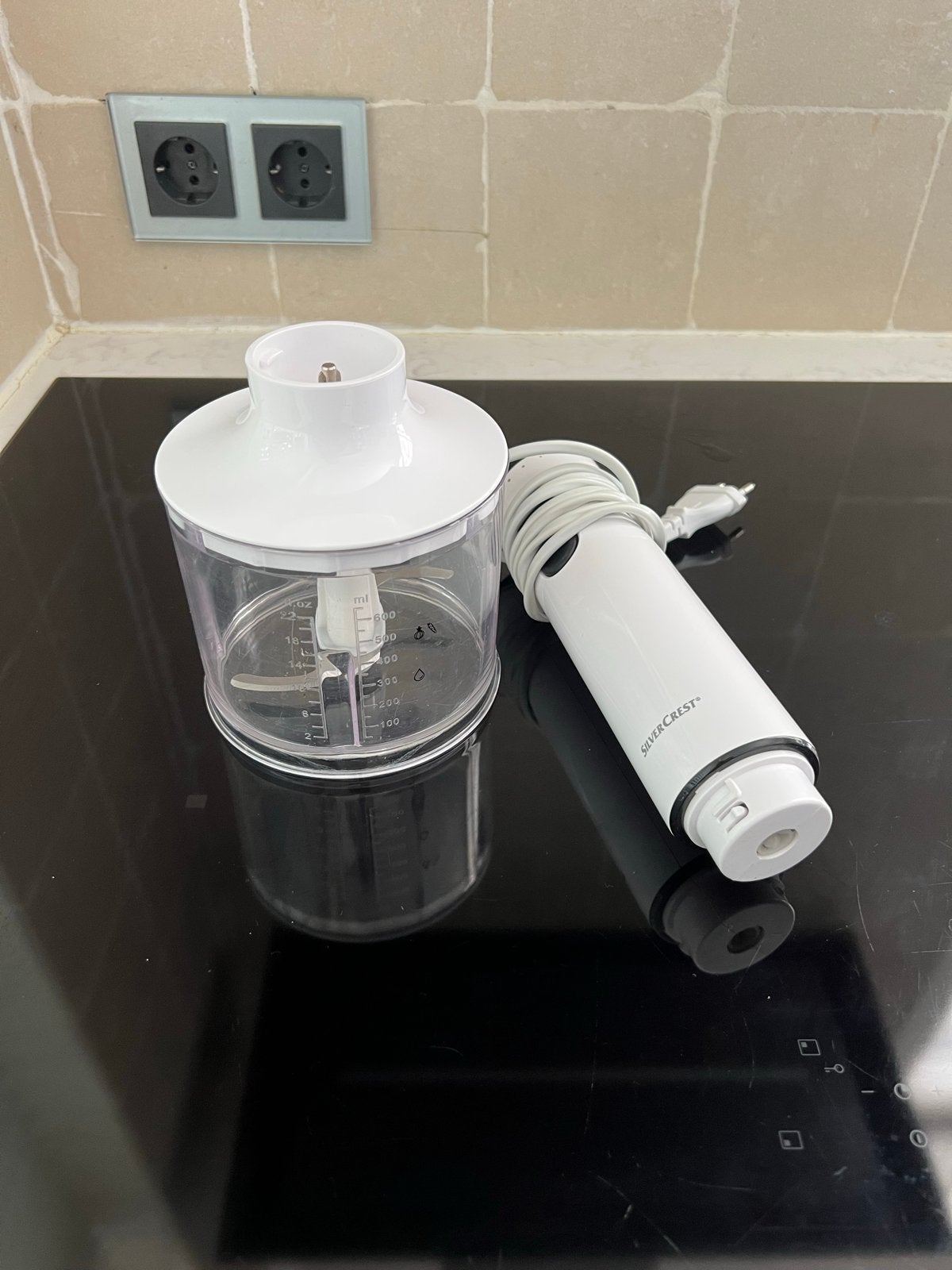 Silvercrest Staafmixer met maatbeker snijder, Minder dan 1 liter, Ophalen, Gebruikt, 1 snelheid