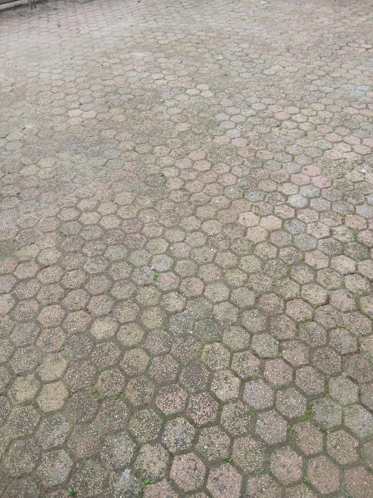 Gratis, gebruikte zeshoekige terrastegels, Tuin en Terras, Ophalen of Verzenden, Gebruikt, Beton, Terrastegels