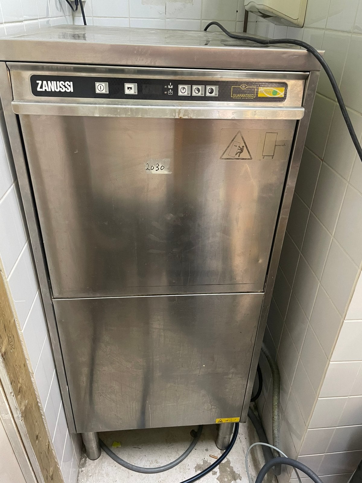RVS Vaatwasser Zanussi, Ophalen, Zo goed als nieuw, Inbouw, 85 tot 90 cm