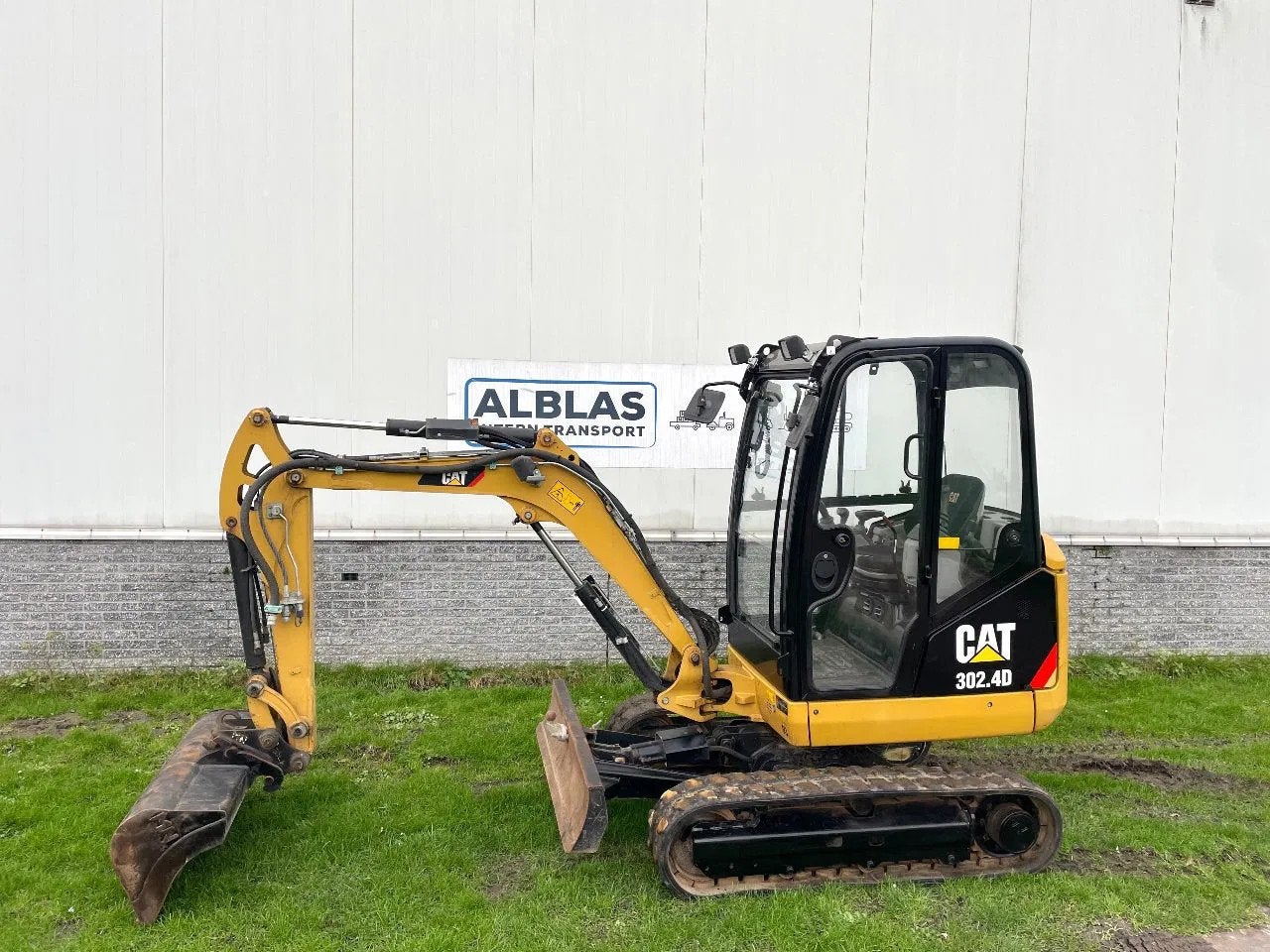 Caterpillar 302.4D CAT2.4 graafmachine, Zakelijke goederen, Machines en Bouw | Kranen en Graafmachines, Caterpillar, Info@pomcat.com