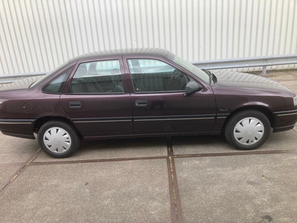 Opel Vectra 2.0 I AUT U9 1992 Aubergine, foto 4