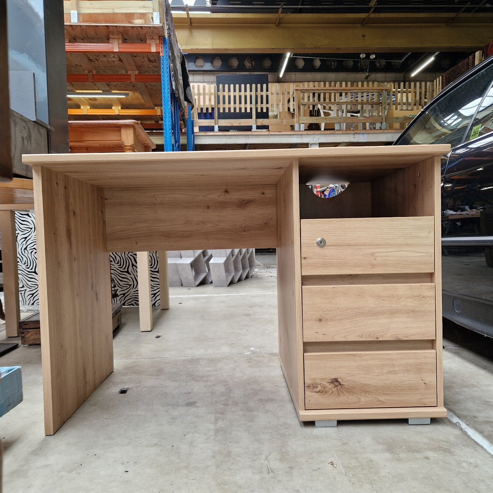 update verkocht! houten bureau, Ophalen, ., ., .