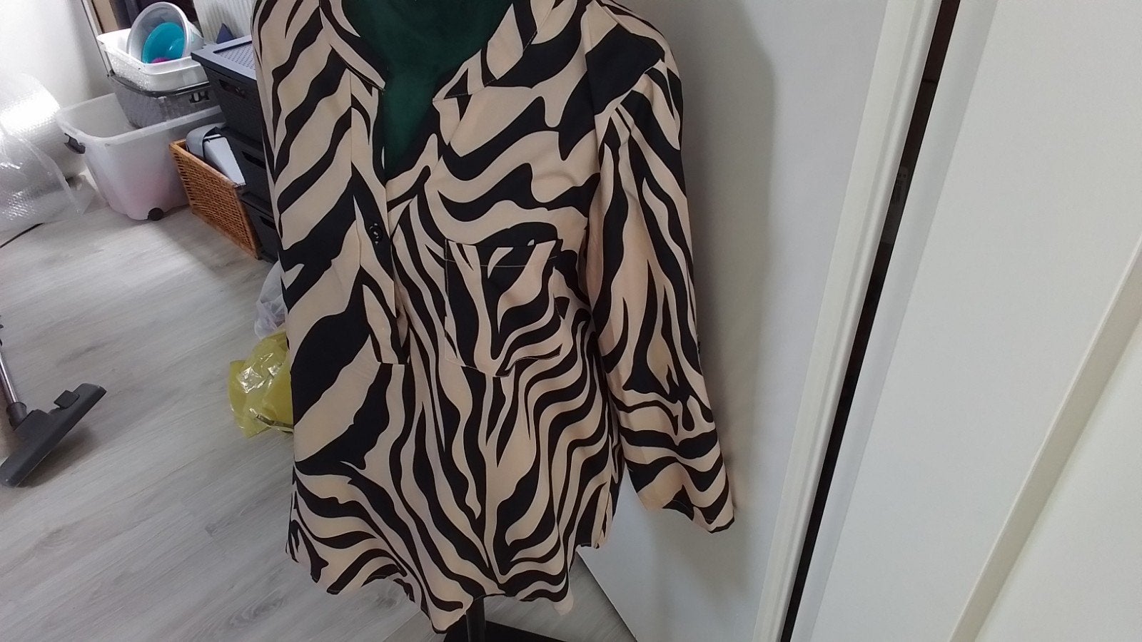 blouson, Ophalen of Verzenden, Nieuw, Maat 42/44 (L), Zwart