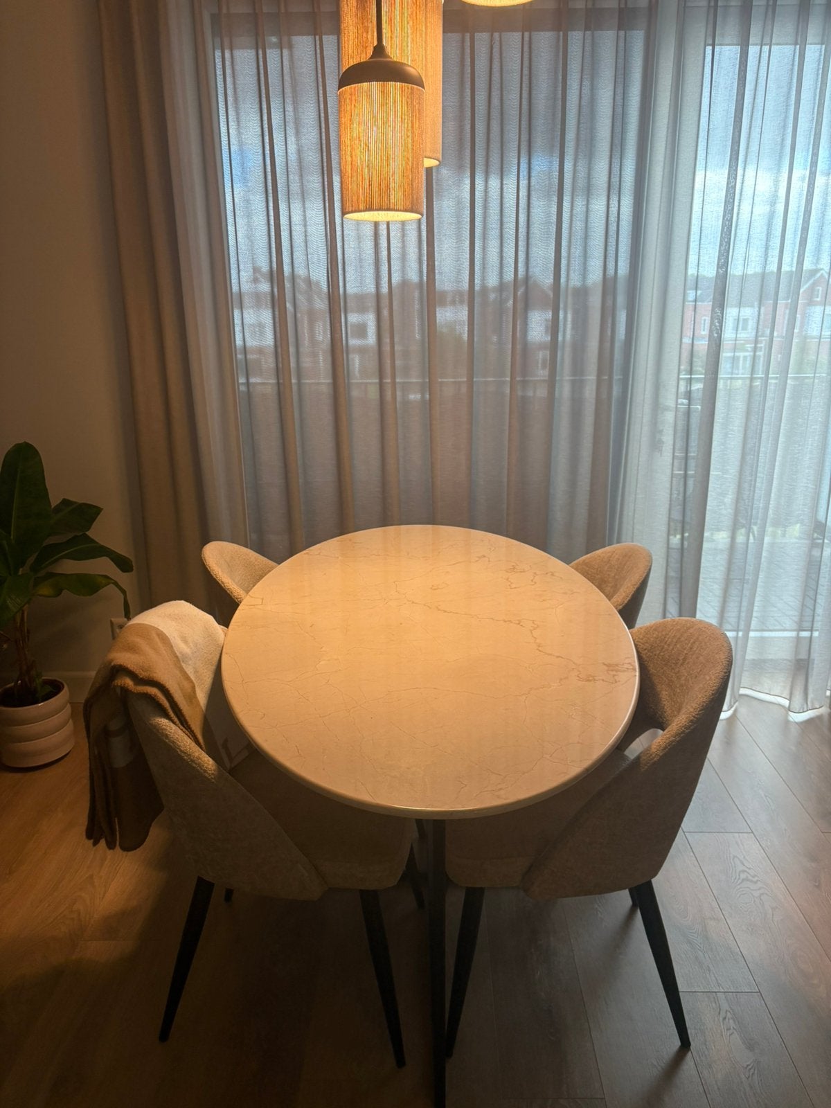 Ovale Eettafel | Marmer Crema Marfil, Ophalen, 50 tot 100 cm, Zo goed als nieuw, 150 tot 200 cm