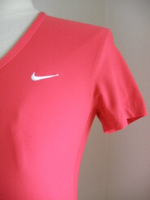 NIKE Dri-Fit sport shirt roze maat S, Kleding | Dames, Sportkleding, Maat 38/40 (M), Overige typen, Nike, Ophalen of Verzenden