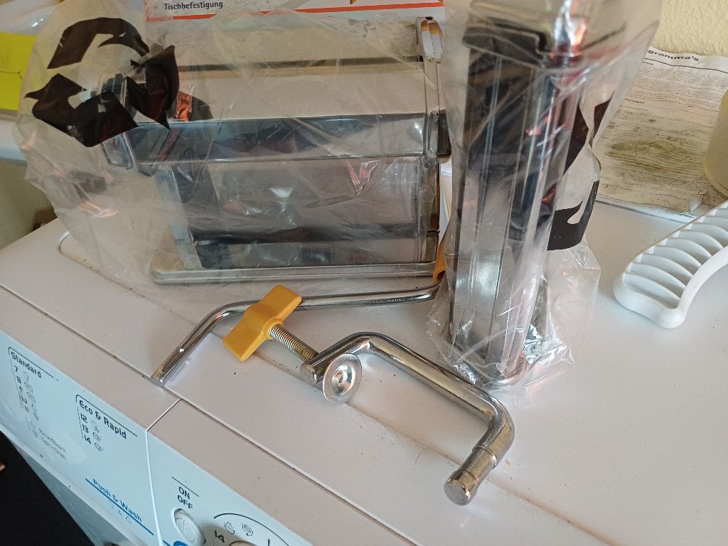 pasta machine., Hendi, Ophalen of Verzenden, Metaal, Pastamachine