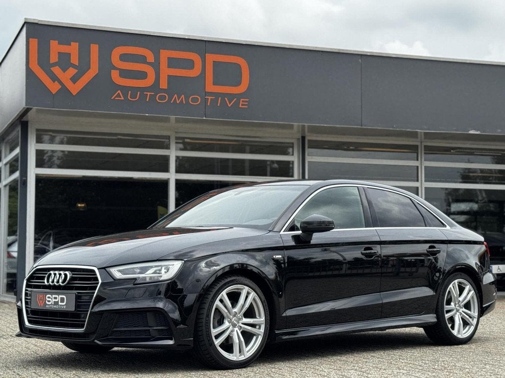 Audi A3 Limousine 35TFSI CoD S-line|Virtual|B&O|Carplay|LED, Auto's, Audi, Voorwielaandrijving, 4 cilinders, 150 pk, Leder en Stof