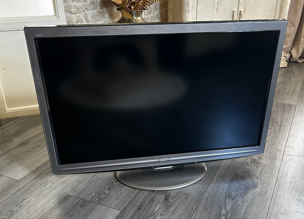 37 inch panasonic lcd tv, Audio, Tv en Foto, Televisies, Ophalen, Philips, Zo goed als nieuw, 100 Hz