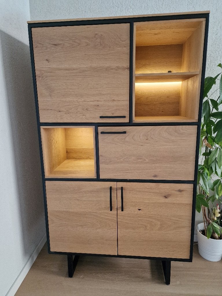 Wandkast Xooon Belo met verlichting, Ophalen, Eikenhout, Zo goed als nieuw, Minder dan 150 cm